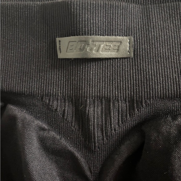 Bo + Tee NWT Black Seamless Ribbed Leggings - Picture 4 of 4